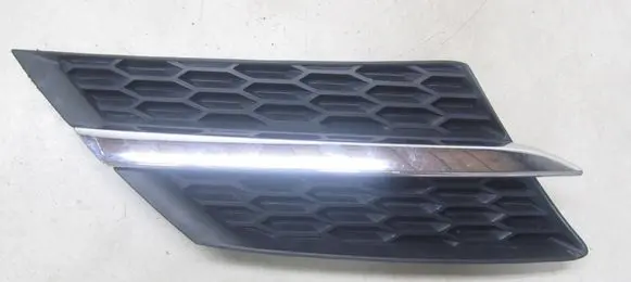 Toyota RAV 4 (XA40) Front bumper lower grill 53105-42010