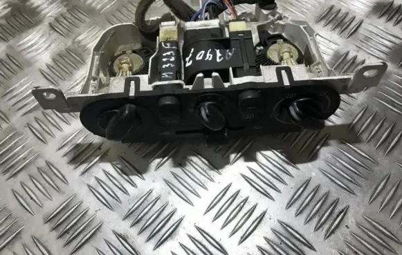 Mazda 323 F Climate control unit bj3df