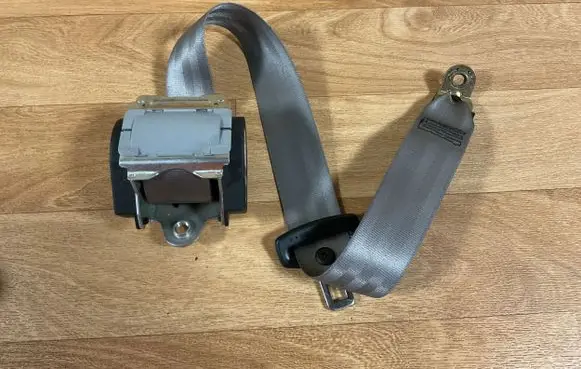 Audi A4 S4 B7 8E 8H Rear seatbelt 602879000 000090H