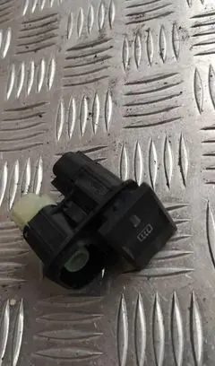 Ford Mondeo Mk III Windscreen/window heater switch 1s7t18c621aa