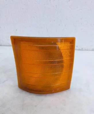 Mercedes-Benz Vario Front indicator light 0008207521 42707R6