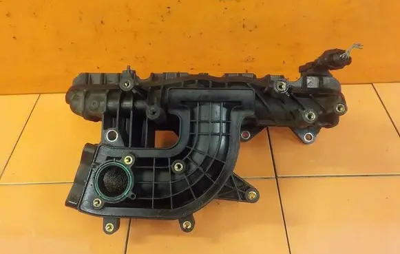 Chevrolet Orlando Intake manifold 55568176 414A2 25183483
