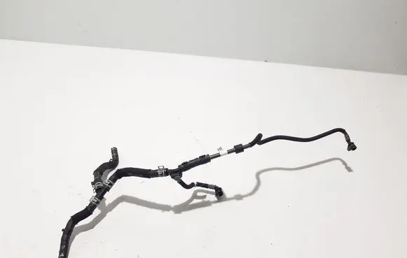 Audi A6 S6 C9 4L Engine coolant pipe/hose 06M121691F