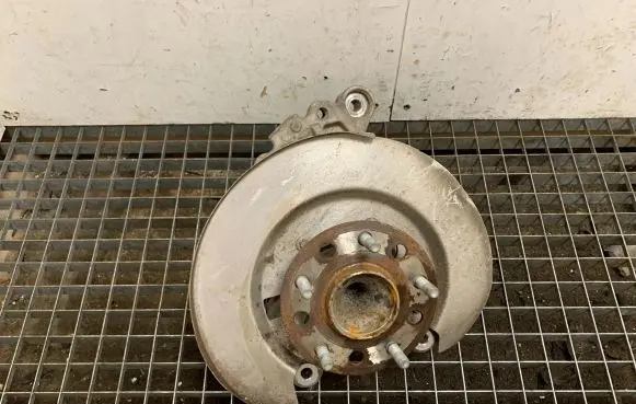 Chrysler Pacifica Rear wheel hub 016AB