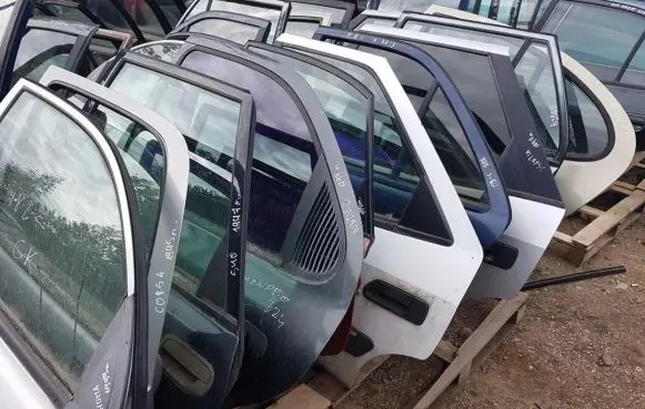 Mitsubishi Galant Rear door