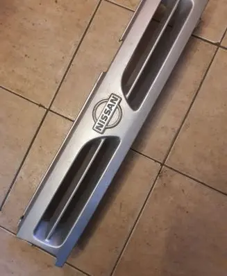 Nissan Primera Front grill 6231050J00