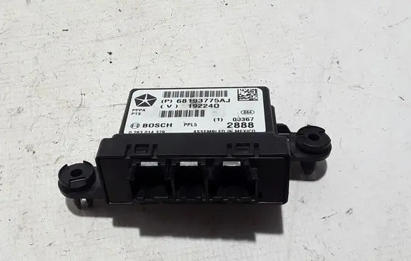 Chrysler Pacifica Parking PDC control unit/module 68193775AJ