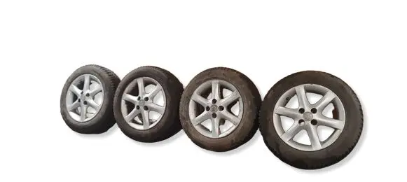 Toyota Yaris R15 alloy rim 