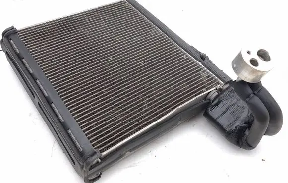 Land Rover Range Rover L405 Air conditioning (A/C) radiator (interior)