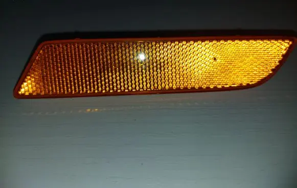 Audi Q3 8U Front indicator light 8U0945071