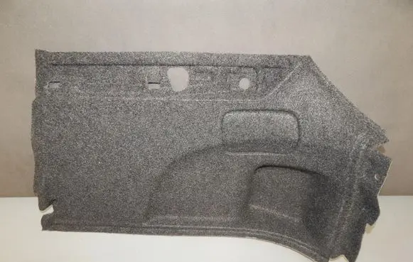 Trunk/boot lower side trim panel
