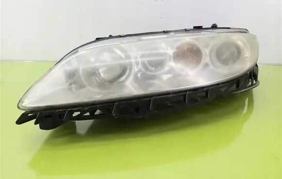 Mazda 616 - 618 Headlight/headlamp