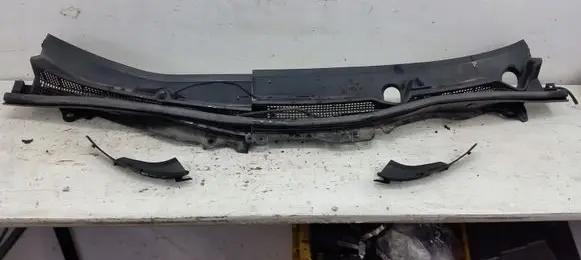 Mazda 2 Wiper trim DF71507P1