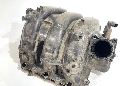 Volkswagen Polo V 6R Intake manifold 03E129711F