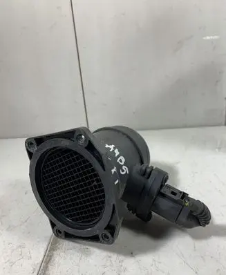 Audi A4 S4 B5 8D Mass air flow meter 06B133471X