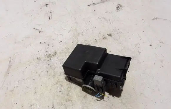 Volvo XC90 Fuse module 31384034