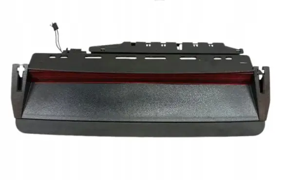Volkswagen Scirocco Third/center stoplight 3C0945087B