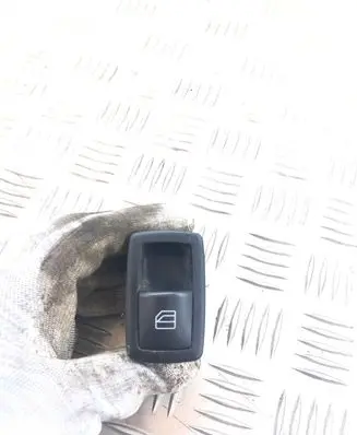 Mercedes-Benz R W251 Electric window control switch A2518200510