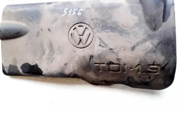 Volkswagen PASSAT B4 Engine cover (trim) 028103935A 012527