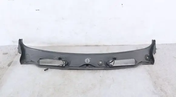 BMW 3 E92 E93 Wiper trim 7161033 51717161033