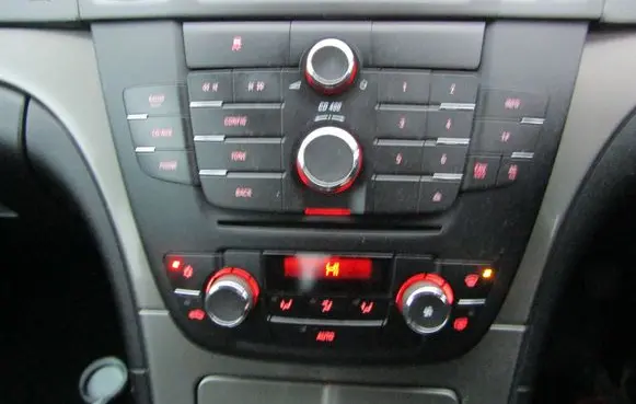 Opel Insignia A HiFi Audio sound control unit 