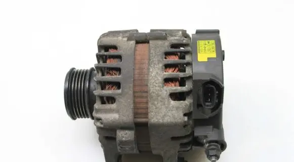 KIA Sportage Generator/alternator 373002A850