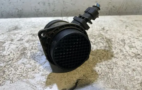 Fiat Fiorino Mass air flow meter F00C2G8006