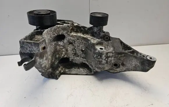 BMW 5 F10 F11 Generator/alternator bracket 7802639 13992010 G061485