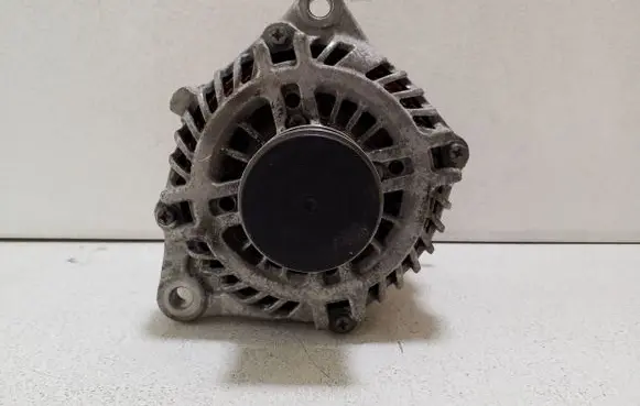 Nissan Navara D23 Generator/alternator 231004KJ0B