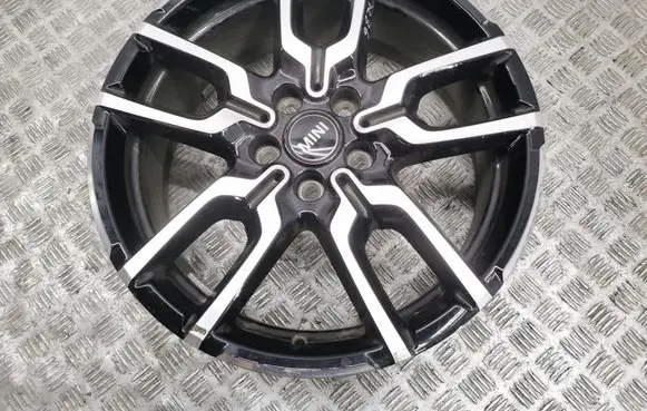 R18 alloy rim