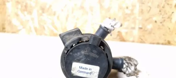 Volvo V70 Electric auxiliary coolant/water pump 31332380