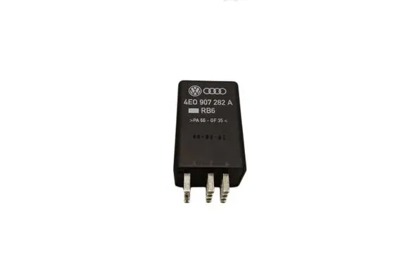 Audi S5 Glow plug pre-heat relay 0281003029 639
