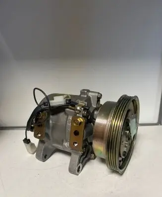 Nissan Pulsar Air conditioning (A/C) compressor (pump) 9260084A00 970610402 5263145010