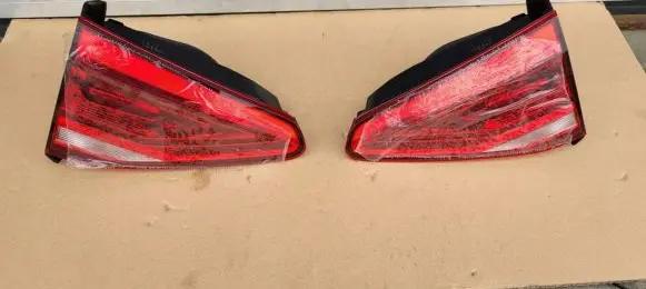 Volkswagen Touran II Rear/tail lights set 