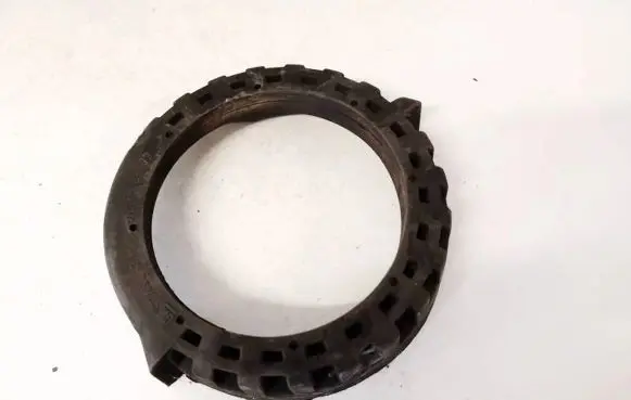 Saab 9-5 Front coil spring rubber mount 90496720