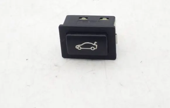 Tailgate opening switch