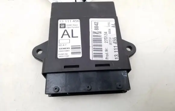 Opel Vectra C Door central lock control unit/module 13111456