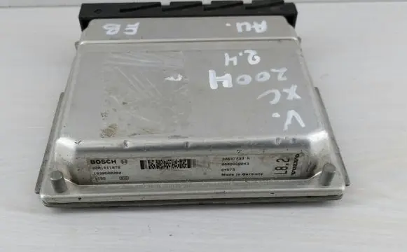 Volvo XC90 Engine control unit/module 0281011078 30637733A 1039S00000