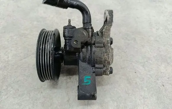 KIA Opirus Power steering pump 