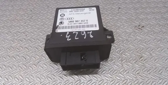Volkswagen PASSAT B7 Light module LCM 5M0907357E