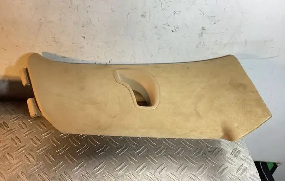 Porsche Cayenne (92A) (C) pillar trim 7P5867241N