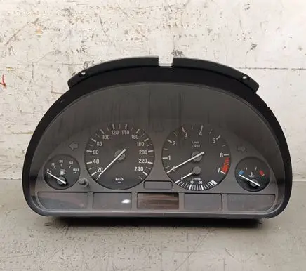 BMW 5 E39 Speedometer (instrument cluster) 6907015 110008735 110008735109