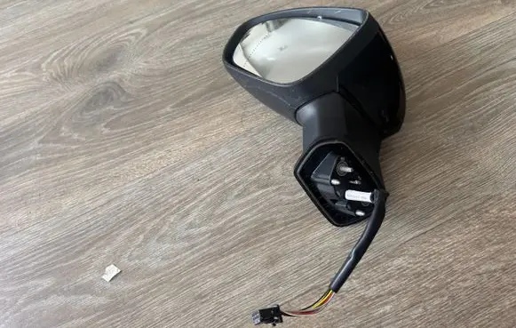 Renault Captur II Front door electric wing mirror A26244708A