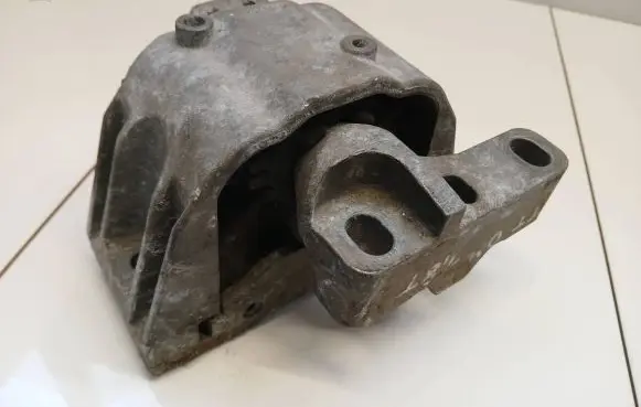 Volkswagen Golf IV Engine mount bracket 1j0199262cl