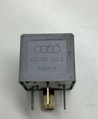 Audi A4 S4 B5 8D Other relay 443951253K 899512000