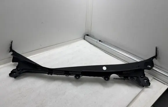 Tesla Model 3 Wiper trim 171253400H 171249300H 164161