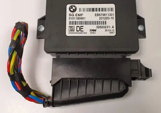 BMW 5 F10 F11 Hand brake control module 6798113