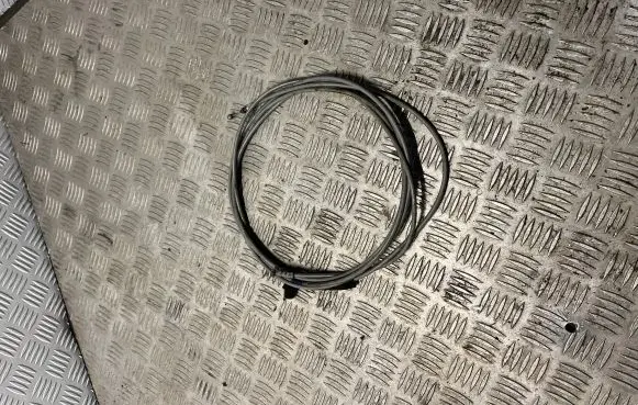 Toyota Land Cruiser (HDJ90) Fuel cap flap release cable 
