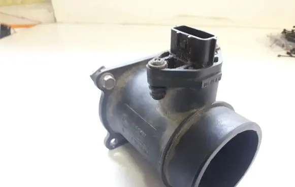 Nissan Almera Tino Mass air flow meter 0280218094