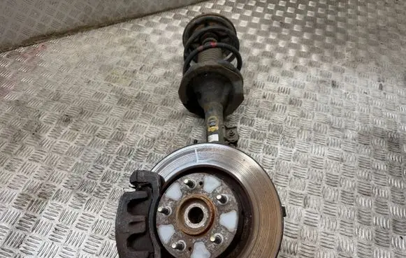 Peugeot 4007 Front wheel hub spindle knuckle